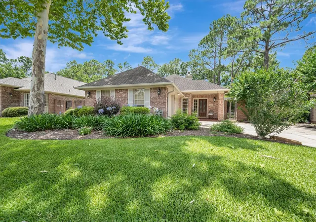 Homes for sale in Pasadena, TX | 16007 Edgewood Dr, Pasadena, TX 77059 | MLS# 41076698