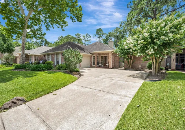 Homes for sale in Pasadena, TX | 16007 Edgewood Dr, Pasadena, TX 77059 | MLS# 41076698