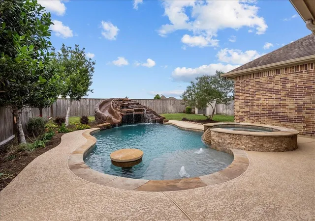 2nd image of 1419 Norman Hill Ln, League City, TX 77573 | MLS# 75948006