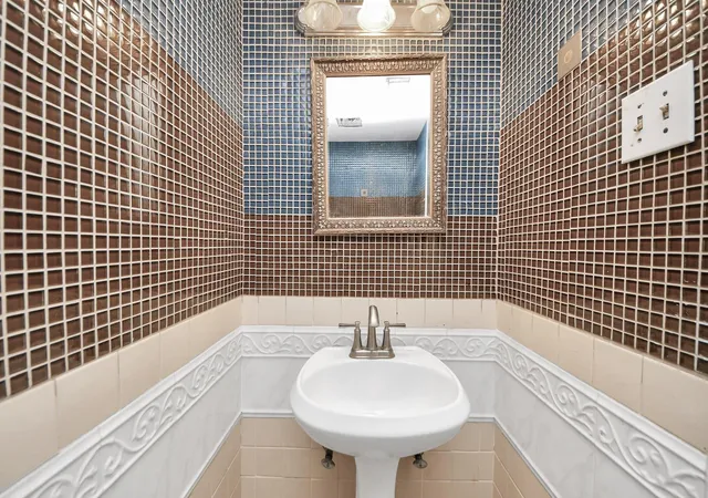 5th image of 5106 Ingomar Wy, Houston, TX 77053 | MLS# 3775575