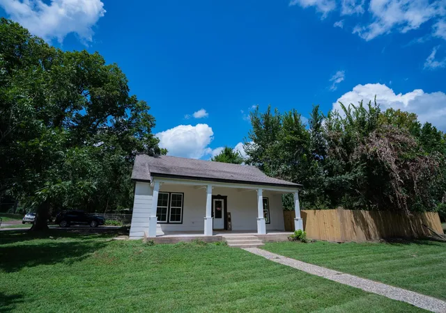 Homes for sale in Hempstead, TX | 2145 16Th St, Hempstead, TX 77445 | MLS# 60167165
