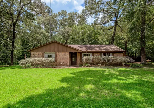 1st image of 118 Pine Ridge Ln, Huntsville, TX 77340 | MLS# 87917480