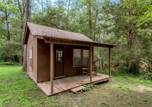 5th image of 118 Pine Ridge Ln, Huntsville, TX 77340 | MLS# 87917480