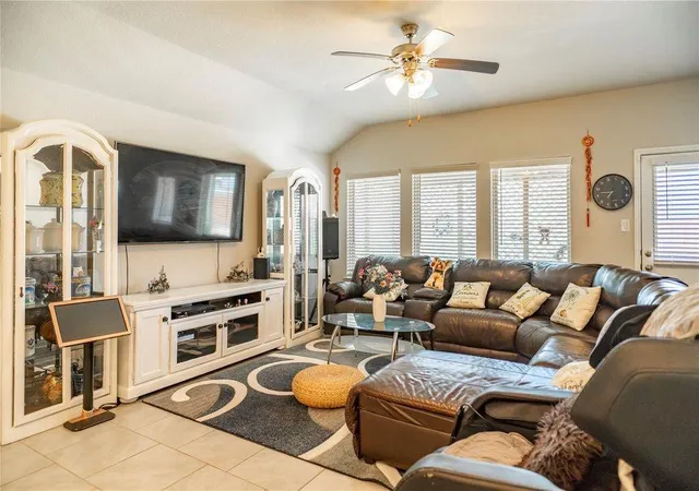 Photo 3 of Single family home for sale at 18226 Mulberry Spring Cir, Richmond, TX 77407 | MLS# 71734606 | Listing updated on 2026-09-11