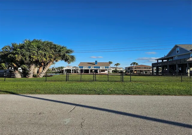 Photo 3 of Land for sale at 21811 Matagorda, Galveston, TX 77554 | MLS# 37255427 | Listing updated on 2026-03-31