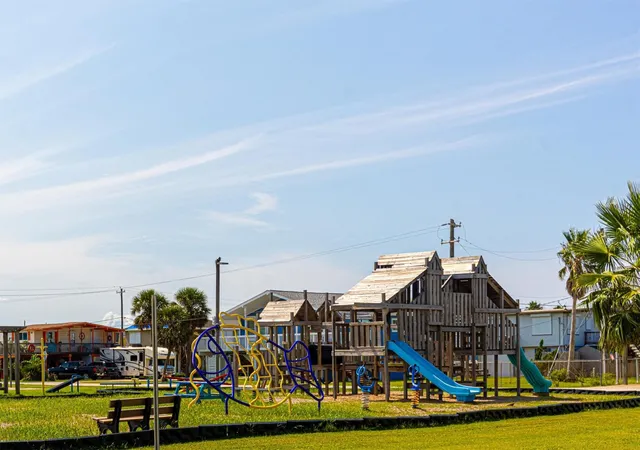 Photo 4 of Land for sale at 21811 Matagorda, Galveston, TX 77554 | MLS# 37255427 | Listing updated on 2026-03-31