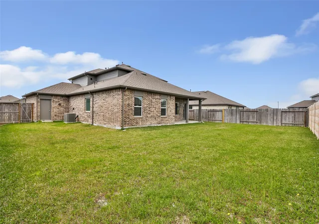 Photo 2 of Single family home for sale at 519 San Marcos Trl, Dayton, TX 77535 | MLS# 54165380 | Listing updated on 2026-09-15