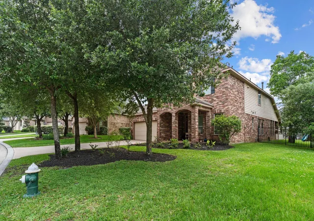 Homes for sale in Spring, TX | 35 Nagshead Pl, Spring, TX 77389 | MLS# 71780078