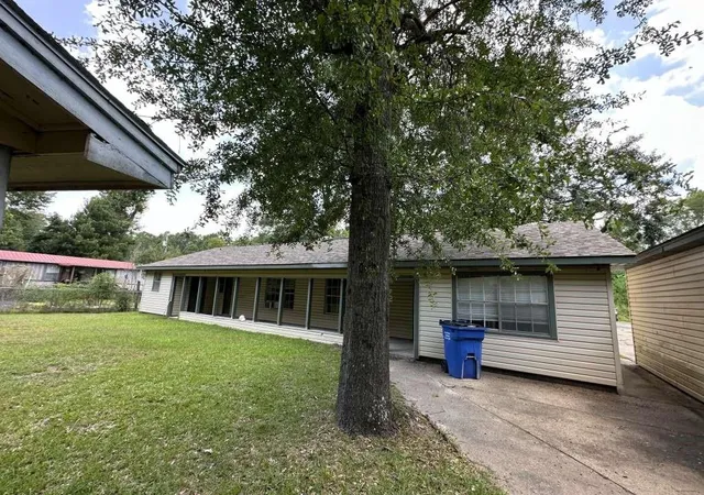 2nd image of 537 Tree Harbor Dr, Onalaska, TX 77360 | MLS# 14501607
