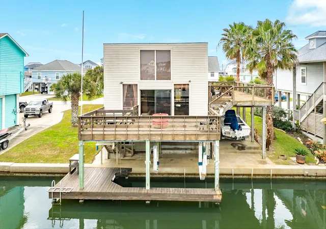 Photo 3 of Single family home for sale at 22814 Vida St, Galveston, TX 77554 | MLS# 12121397 | Listing updated on 2026-08-15