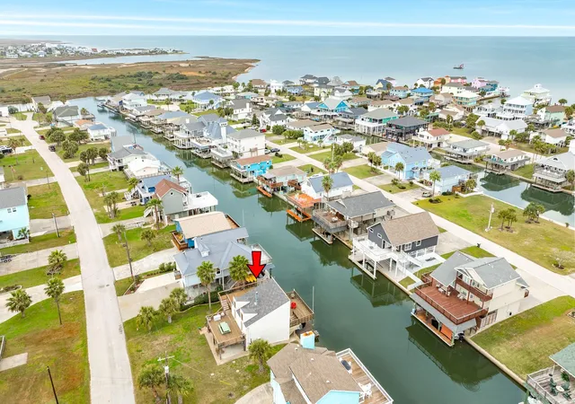 Photo 4 of Single family home for sale at 22814 Vida St, Galveston, TX 77554 | MLS# 12121397 | Listing updated on 2026-08-15