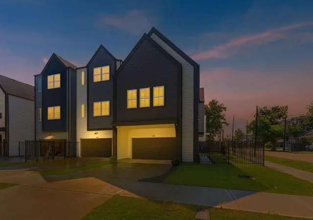 Photo 3 of Single family home for sale at 4325 Arlington St, Houston, TX 77022 | MLS# 17784577 | Listing updated on 2026-10-08