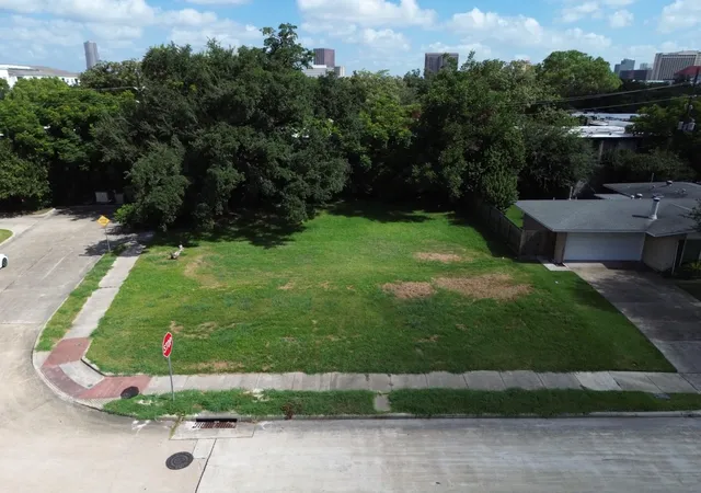 Photo 2 of Land for sale at 5346 Schumacher Ln, Houston, TX 77056 | MLS# 36329287 | Listing updated on 2026-08-26