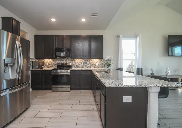Photo 3 of Single family home for sale at 6410 Cypresswood Summit Dr, Humble, TX 77338 | MLS# 53907527 | Listing updated on 2026-07-31