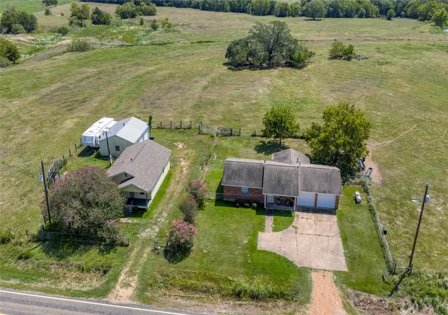 4th image of 9503 Fm 389, Brenham, TX 77833 | MLS# 26104343
