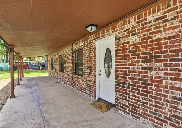 Photo 3 of Single family home for sale at 963 County Rd 2339, Dayton, TX 77535 | MLS# 94304696 | Listing updated on 2026-09-23