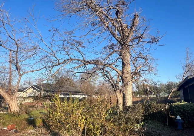 Photo 2 of Sale Pending at 4017 Corto St, Houston, TX 77016 | MLS# 38168294 | Listing updated on 2026-08-24