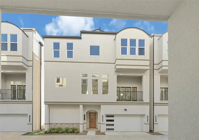 Photo 4 of Single family home for sale at 5619 Val Verde St #A, Houston, TX 77057 | MLS# 65503431 | Listing updated on 2026-09-01