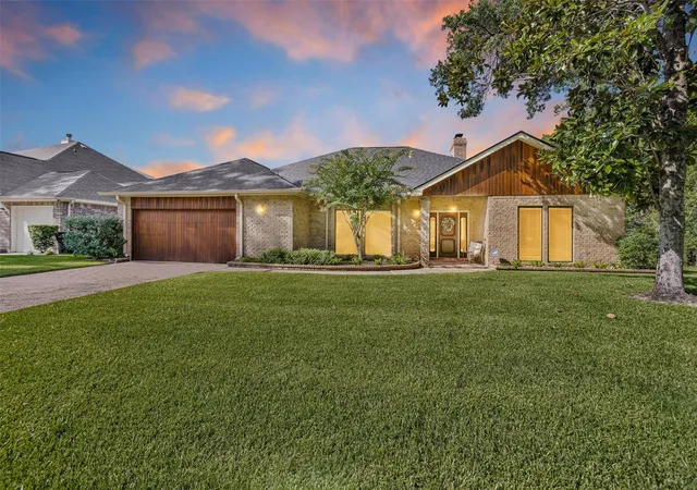 Photo 2 of Single family home for sale at 11710 Willowrun Dr, Montgomery, TX 77356 | MLS# 73507751 | Listing updated on 2026-09-14
