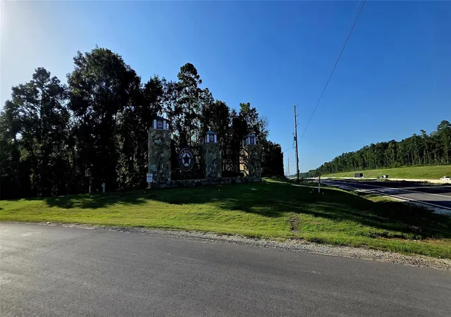 Photo 3 of Land for sale at 107 Romantic Dreams Ct, Huntsville, TX 77340 | MLS# 30840001 | Listing updated on 2026-08-07