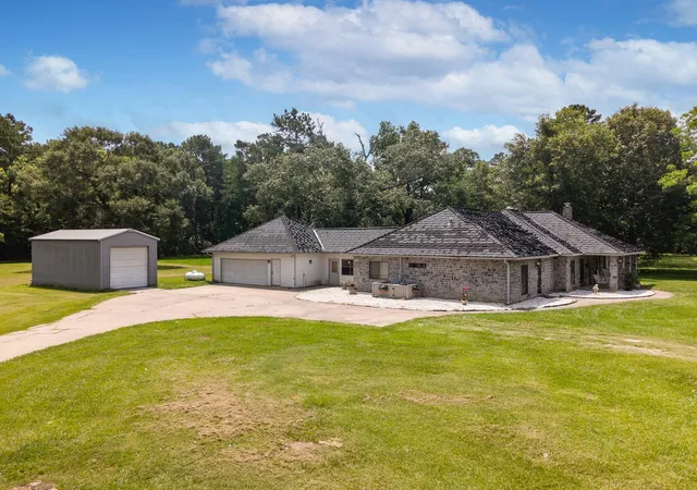 4th image of 1278 Fm 2610 Rd, Cleveland, TX 77327 | MLS# 38458217