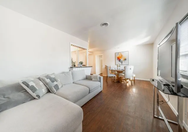 5th image of 4723 Merwin St, Houston, TX 77027 | MLS# 89995554