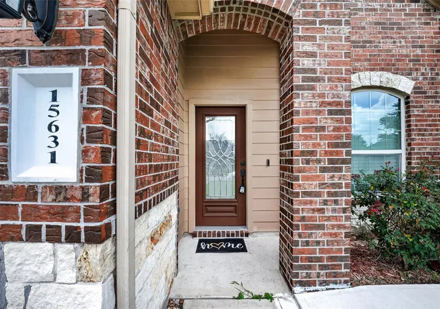 Photo 2 of Single family home for sale at 15631 Granite Mountain Trl, Houston, TX 77049 | MLS# 7193952 | Listing updated on 2026-09-20