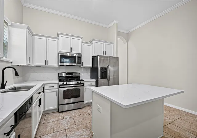 Photo 4 of Single family home for sale at 15631 Granite Mountain Trl, Houston, TX 77049 | MLS# 7193952 | Listing updated on 2026-09-20
