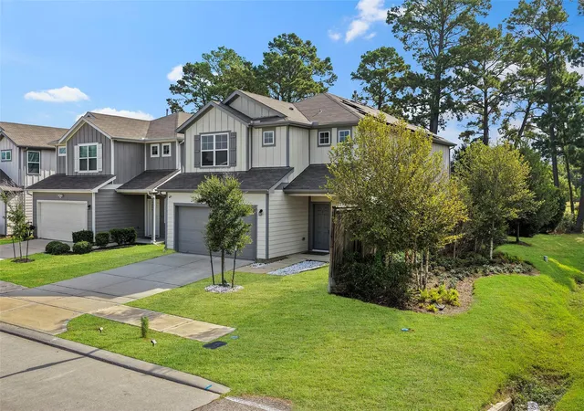 Photo 3 of Single family home for sale at 19202 Tannach Dr, Tomball, TX 77375 | MLS# 87754995 | Listing updated on 2026-09-01