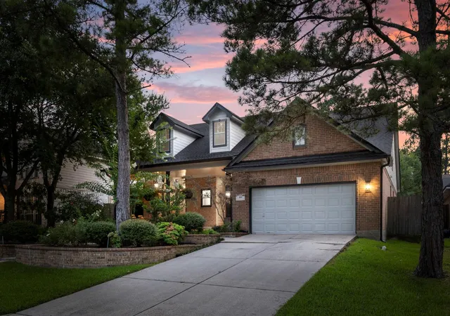 Homes for sale in The Woodlands, TX | 168 Bristol Bend Cir, The Woodlands, TX 77382 | MLS# 40427870