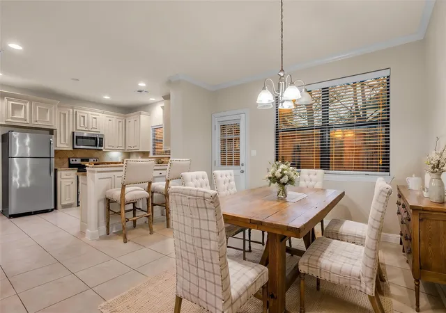 4th image of 1898 Longmire Rd #5, Conroe, TX 77304 | MLS# 84665533