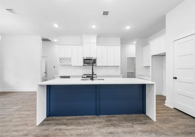 Photo 3 of Single family home for sale at 30915 Brown Pine St, Huffman, TX 77336 | MLS# 45531732 | Listing updated on 2026-09-09