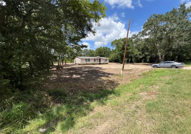 Photo 3 of Sale Pending at 825 N Martin Luther King Dr, Liberty, TX 77575 | MLS# 93282267 | Listing updated on 2026-09-15