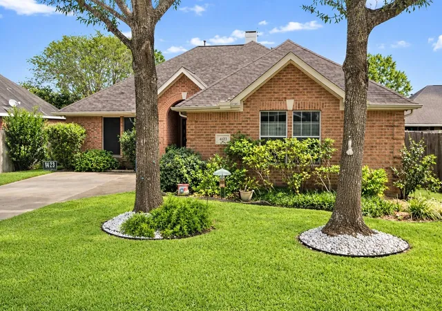 1st image of 4123 Ridgepoint Dr, Pearland, TX 77584 | MLS# 83176477