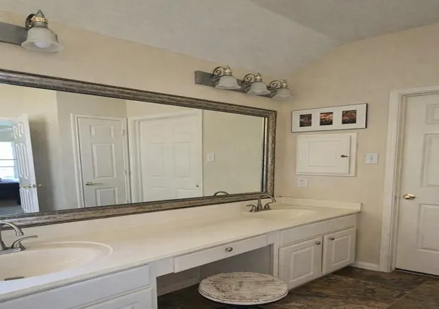 4th image of 4123 Ridgepoint Dr, Pearland, TX 77584 | MLS# 83176477