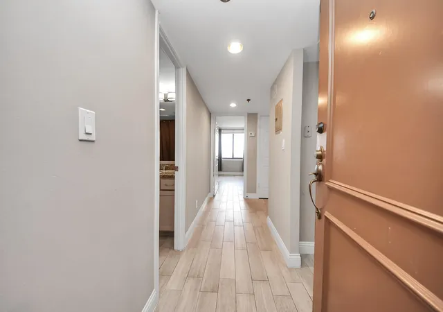 3rd image of 3525 Sage Rd, Houston, TX 77056