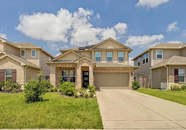Photo 2 of Single family home for sale at 6918 Lebec Dr, Rosharon, TX 77583 | MLS# 80382578 | Listing updated on 2026-06-26