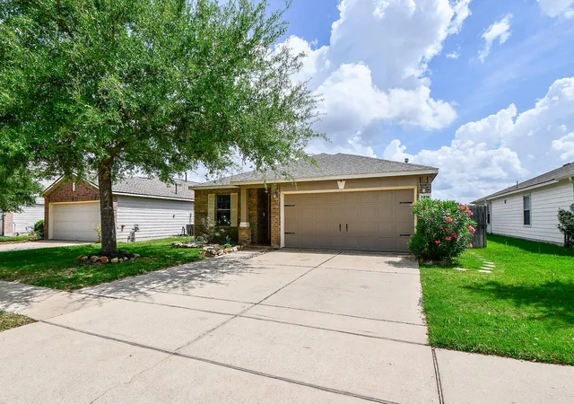 1st image of 2810 Roaring Oaks Ln, Katy, TX 77449 | MLS# 60364580