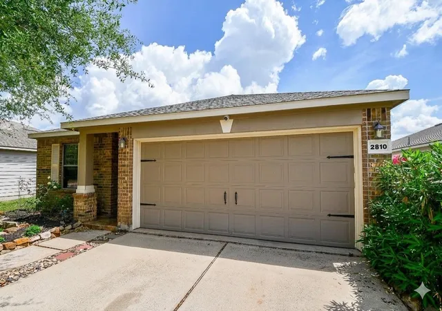 4th image of 2810 Roaring Oaks Ln, Katy, TX 77449 | MLS# 60364580