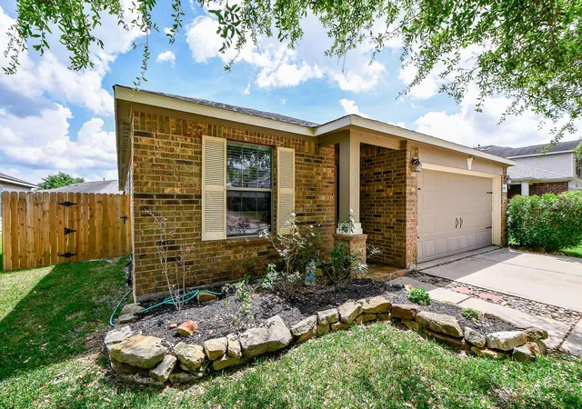 5th image of 2810 Roaring Oaks Ln, Katy, TX 77449 | MLS# 60364580