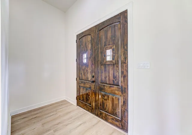 Photo 3 of Single family home for sale at 1720 Flintlock Ct, Angleton, TX 77515 | MLS# 25412200 | Listing updated on 2026-08-18