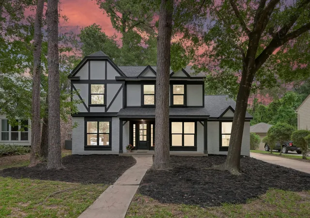 Photo 2 of Single family home for sale at 155 Rushwing Pl, The Woodlands, TX 77381 | MLS# 56148541 | Listing updated on 2026-09-06