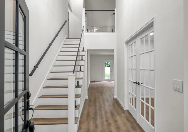 Photo 3 of Single family home for sale at 155 Rushwing Pl, The Woodlands, TX 77381 | MLS# 56148541 | Listing updated on 2026-09-21