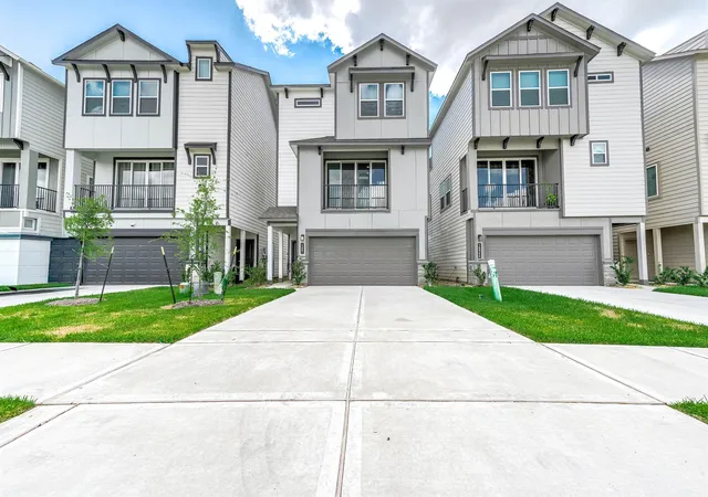 Single family home for sale at 14970 Eagle Feather Dr, Houston, TX 77090 | MLS# 63440810 | Listing updated on 2026-09-18