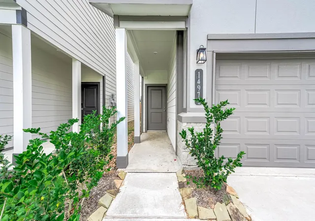 Photo 3 of Single family home for sale at 14970 Eagle Feather Dr, Houston, TX 77090 | MLS# 63440810 | Listing updated on 2026-09-18