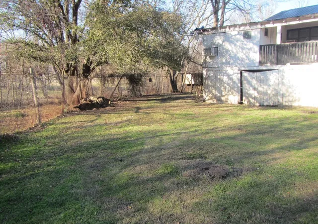 Photo 4 of Single family home for sale at 11 Harmon Crk Dr, Huntsville, TX 77320 | MLS# 13575330 | Listing updated on 2026-09-10