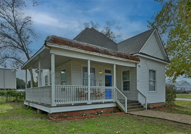 Homes for sale in Brenham, TX | 511 Peabody St, Brenham, TX 77833 | MLS# 63617252