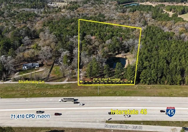 4th image of 15674 Shatterway Ln, Willis, TX 77318 | MLS# 92866228