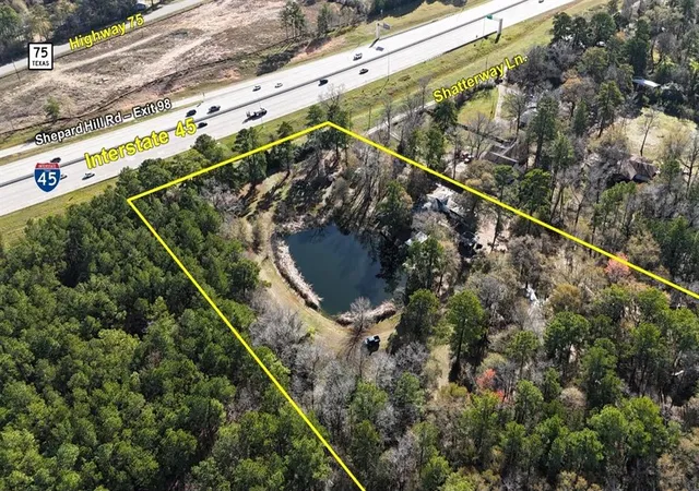 5th image of 15674 Shatterway Ln, Willis, TX 77318 | MLS# 92866228