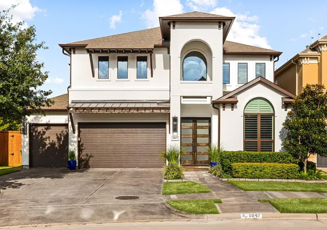 1st image of 1847 Candlelight Pl Dr, Houston, TX 77018 | MLS# 46988627